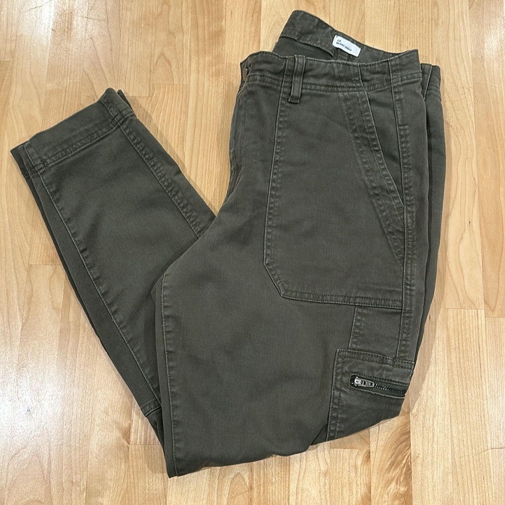 Gap Cargo Pants